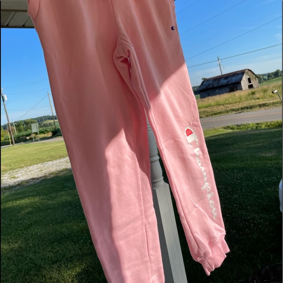 Champion joggers.. never wore but don’t have the tags - Picture 4 of 4